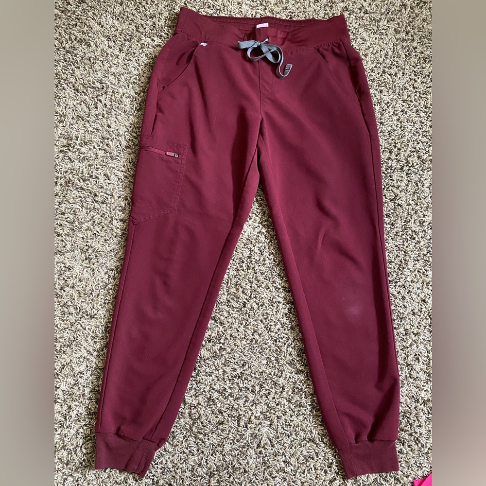 Figs Zamora Burgundy Jogger Small